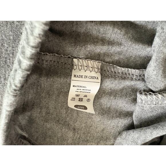 UNBRANDED | Children's Kid's Toddlers Solid Gray Basic Biker Shorts | 4/5T - Picture 2 of 2